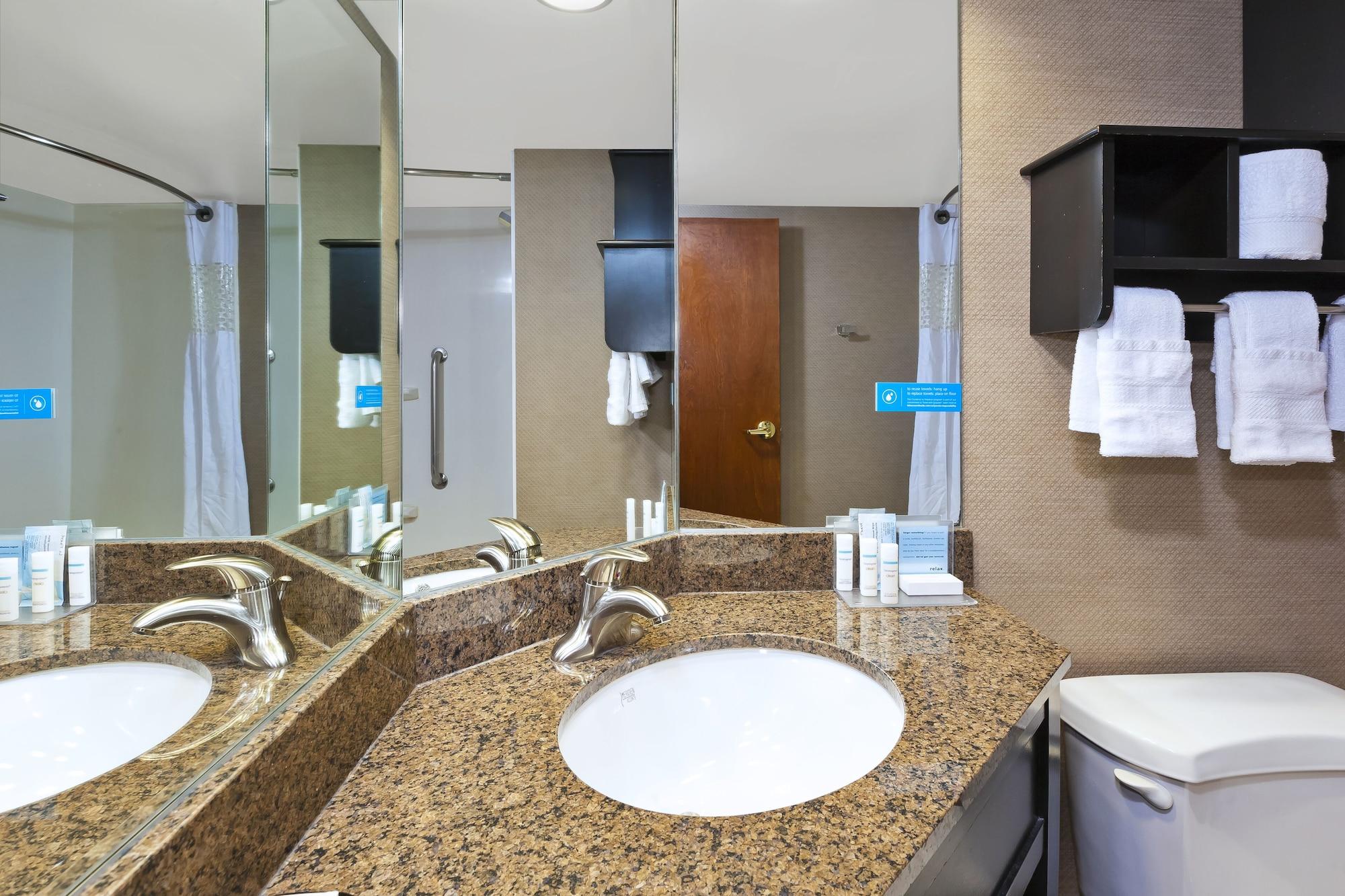 Surestay Plus Hotel By Best Western Stevensville St Joseph Esterno foto