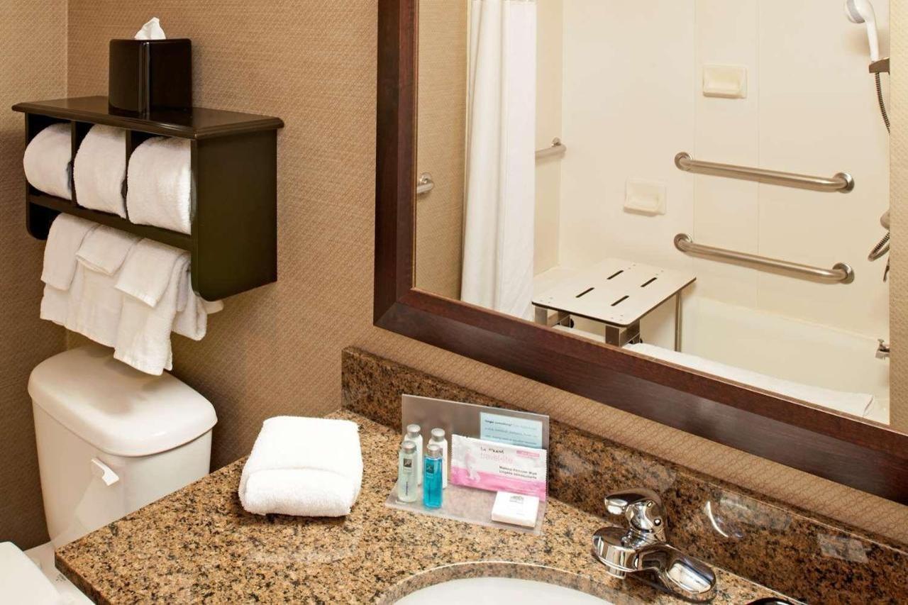 Surestay Plus Hotel By Best Western Stevensville St Joseph Esterno foto