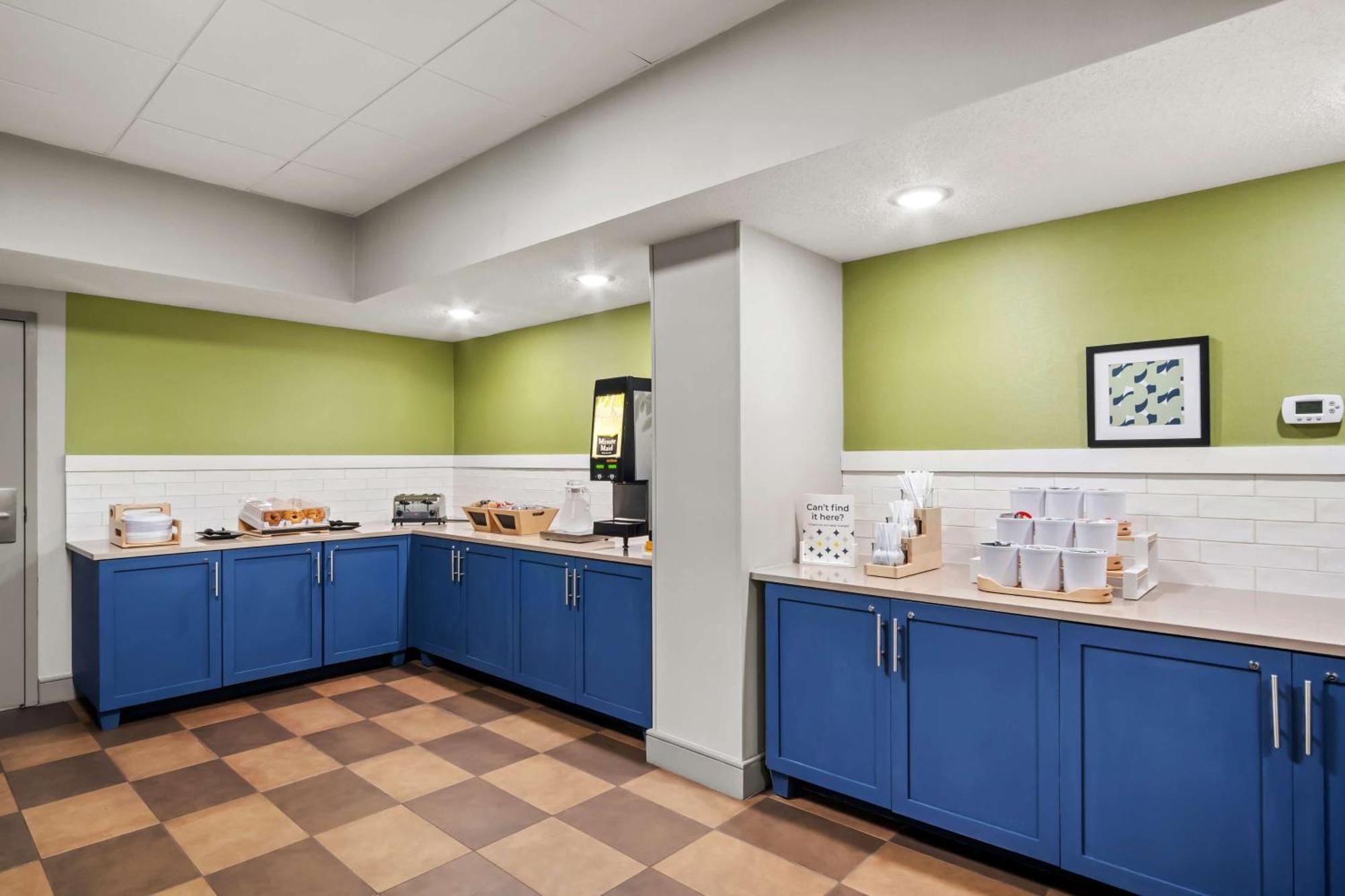 Surestay Plus Hotel By Best Western Stevensville St Joseph Esterno foto