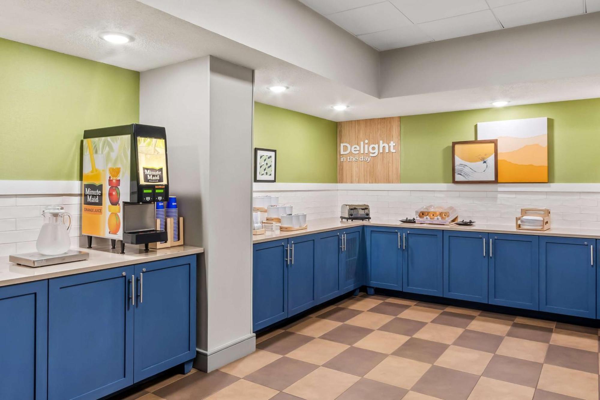 Surestay Plus Hotel By Best Western Stevensville St Joseph Esterno foto