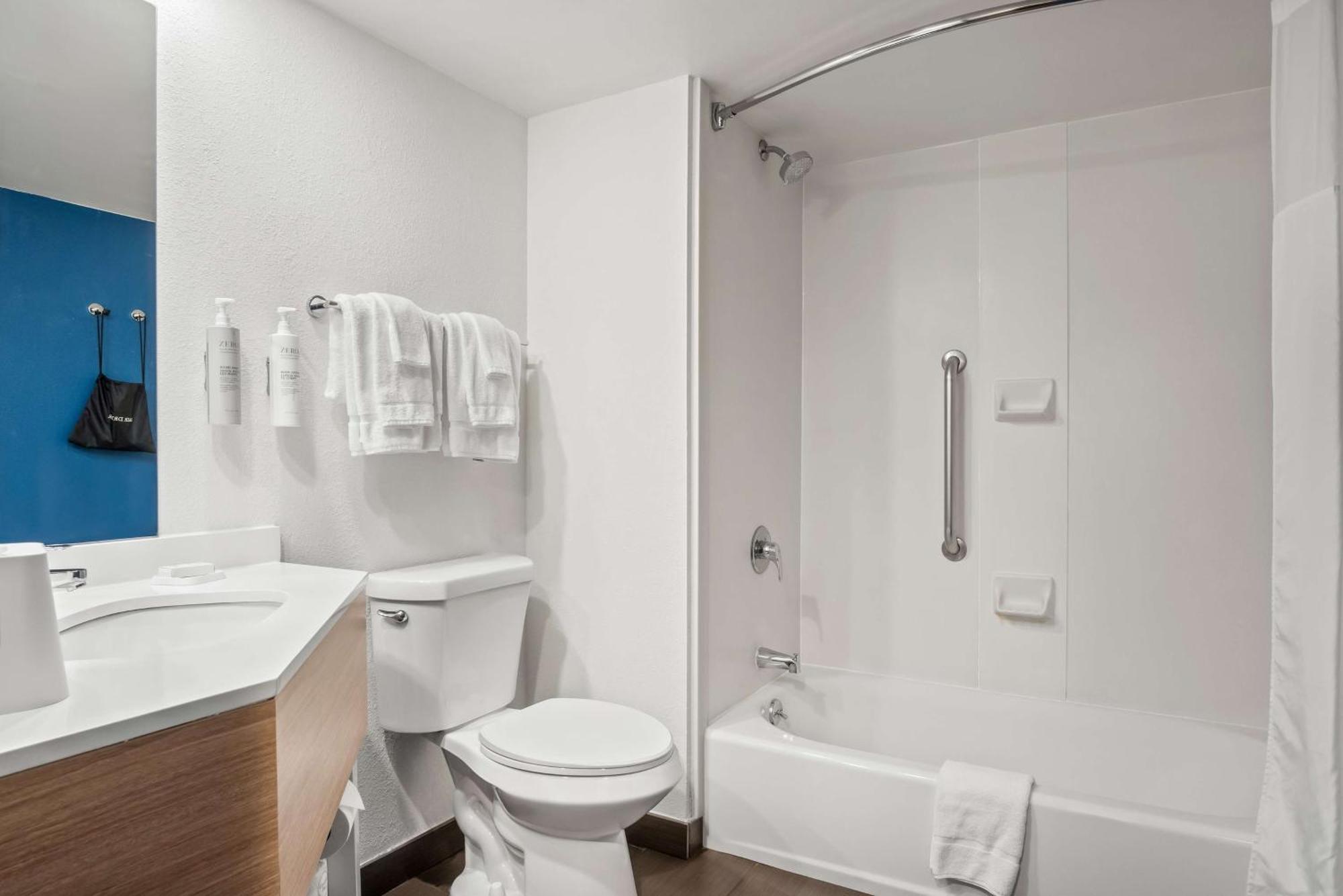 Surestay Plus Hotel By Best Western Stevensville St Joseph Esterno foto