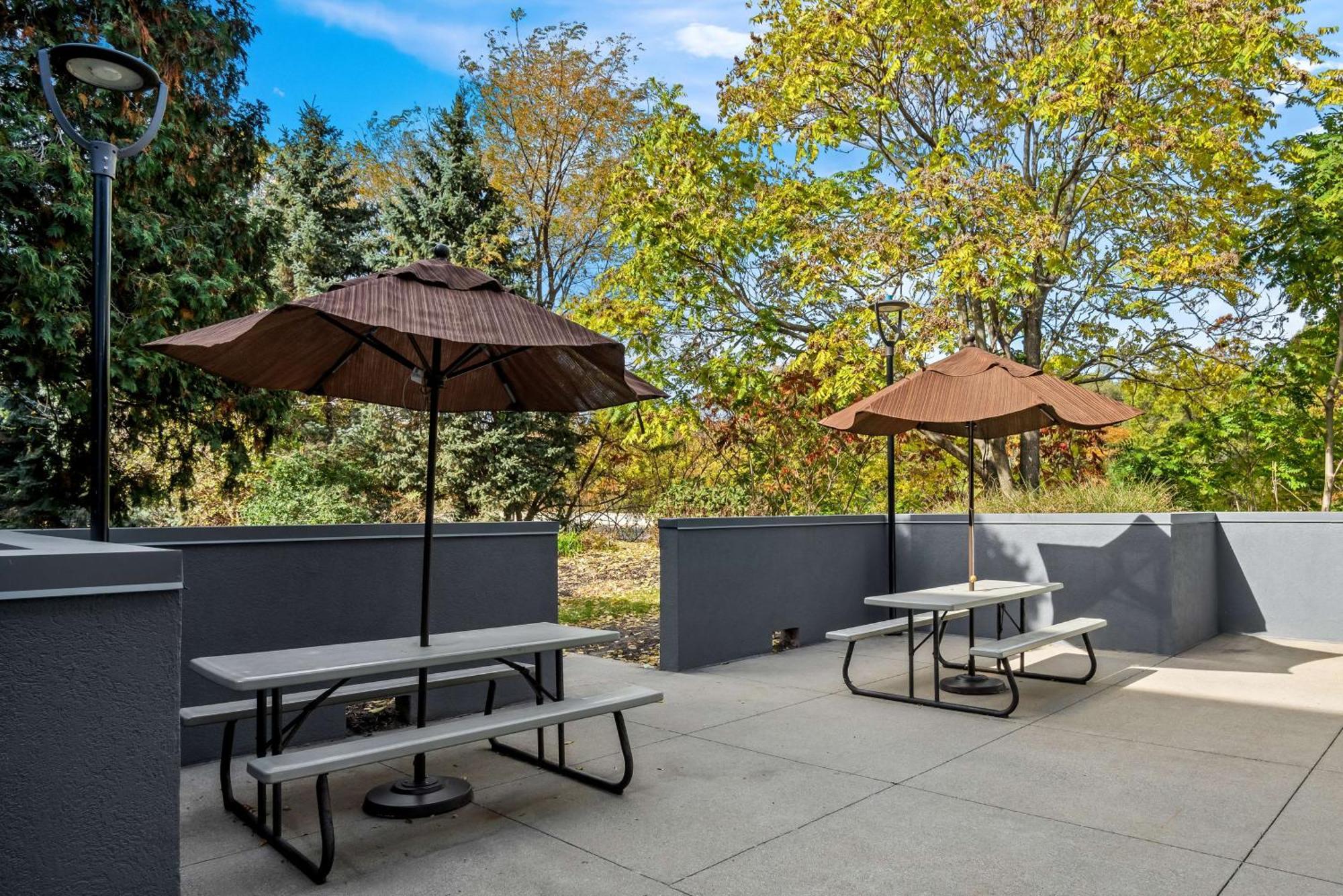 Surestay Plus Hotel By Best Western Stevensville St Joseph Esterno foto